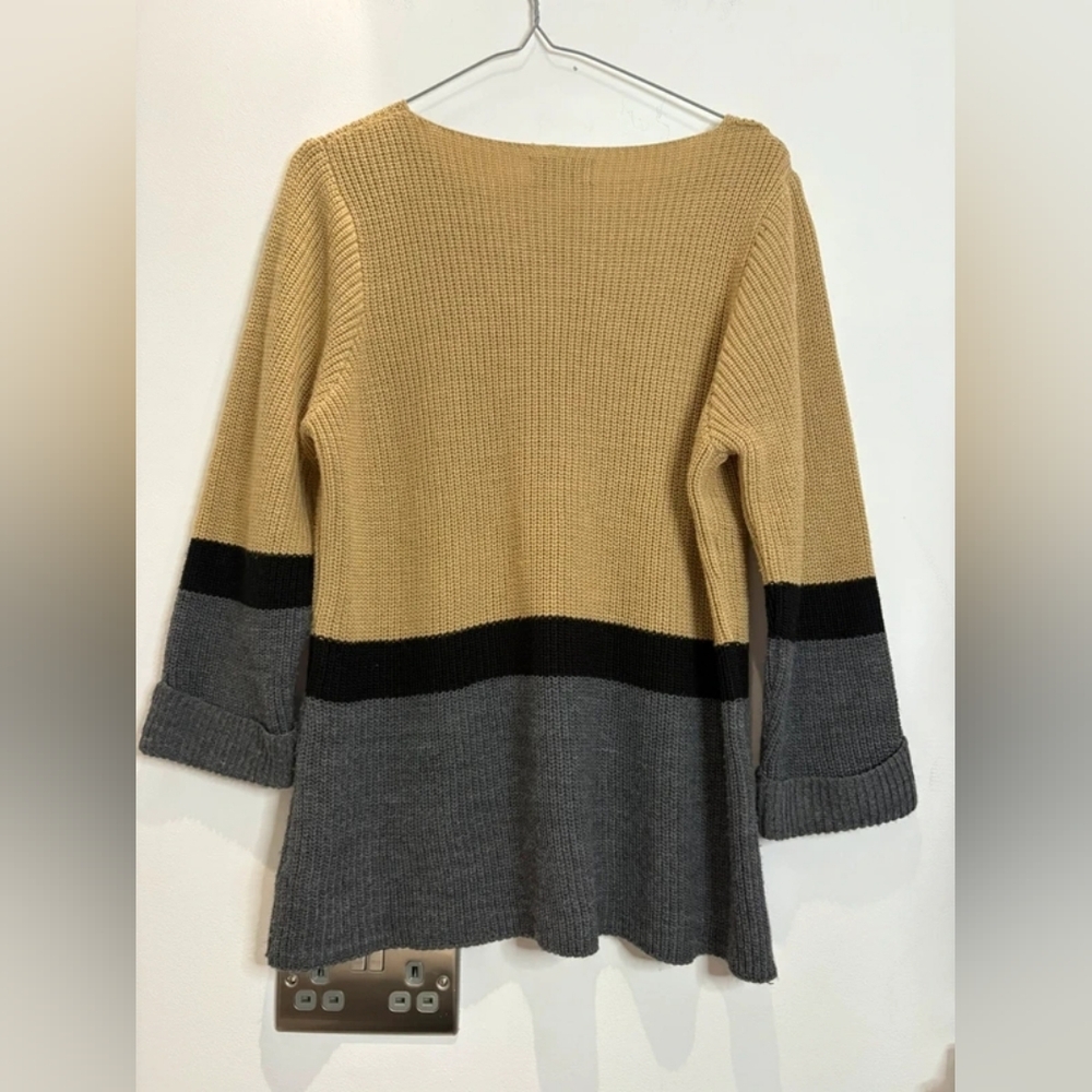 Women's Colorblock Sweater - Tan, Black, and Gray - Picture 6 of 6
